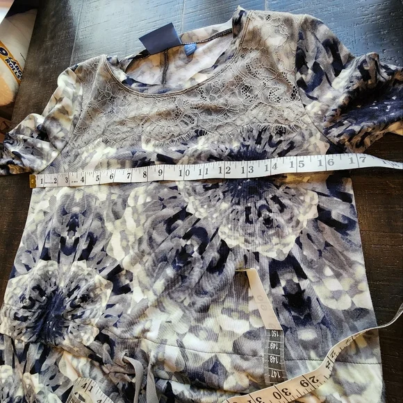 SIMPLY VERA BY VERA WANG DRESS - Picture 3 of 6